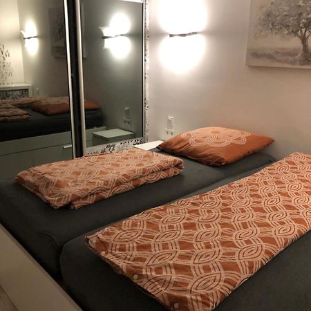 Wunderschoenes 2 Zimmer Apartment Zentrum Goldstadt Pforzheim Ngoại thất bức ảnh